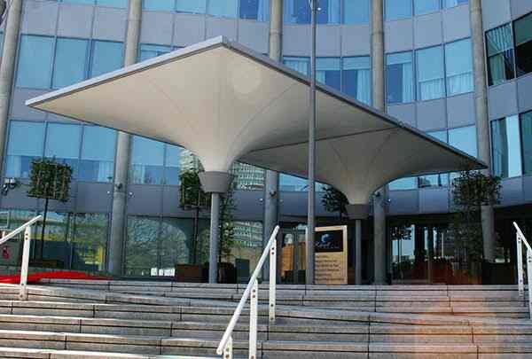 Tensile Architecture Structure for a Corporate Office